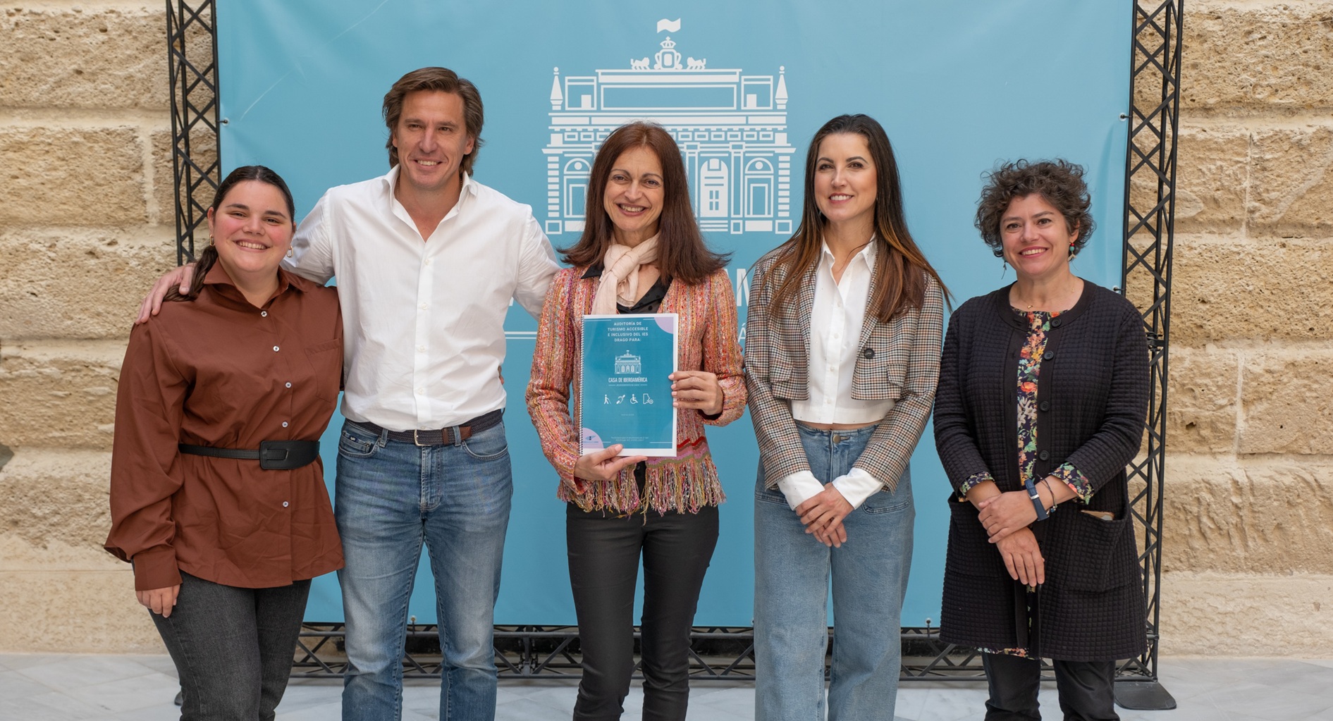 El IES Drago realiza un estudio de accesibilidad de la Casa pionero en Cádiz