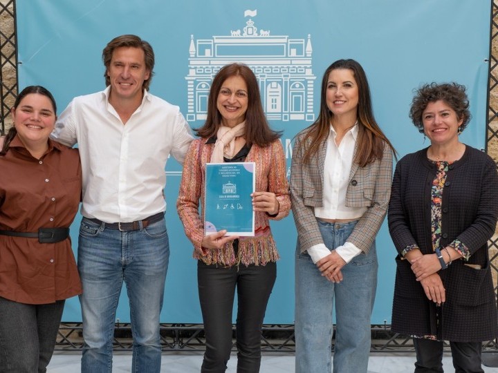 El IES Drago realiza un estudio de accesibilidad de la Casa pionero en Cádiz